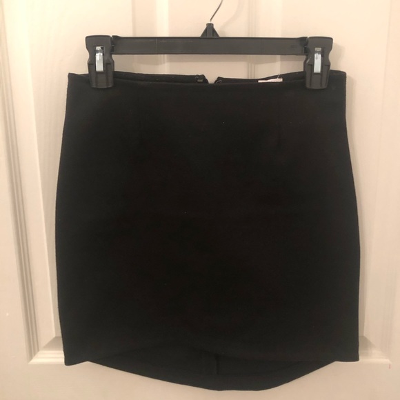 Free with purchase: BCBGeneration high low skirt - Picture 1 of 3